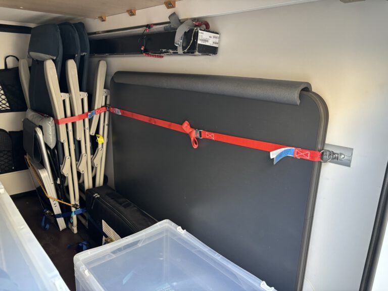 Airlineschiene für die Heckgarage